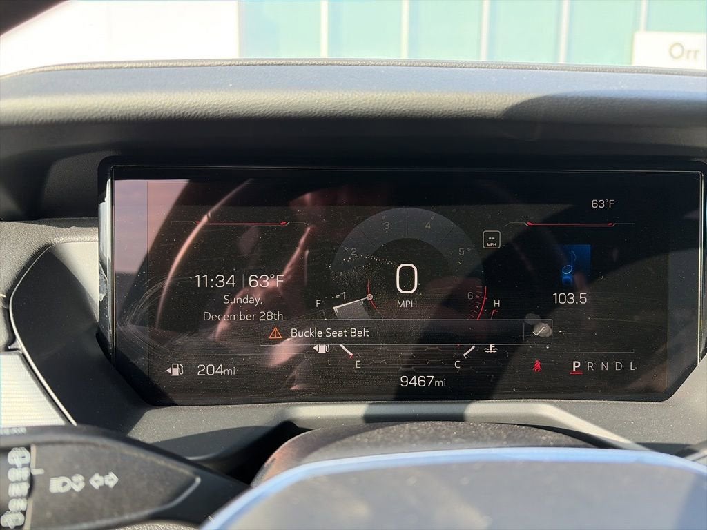 2025 GMC Acadia Elevation