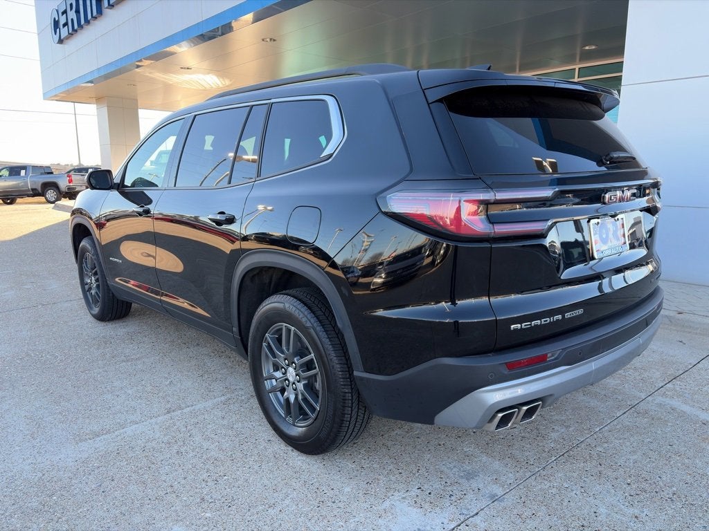 2025 GMC Acadia Elevation