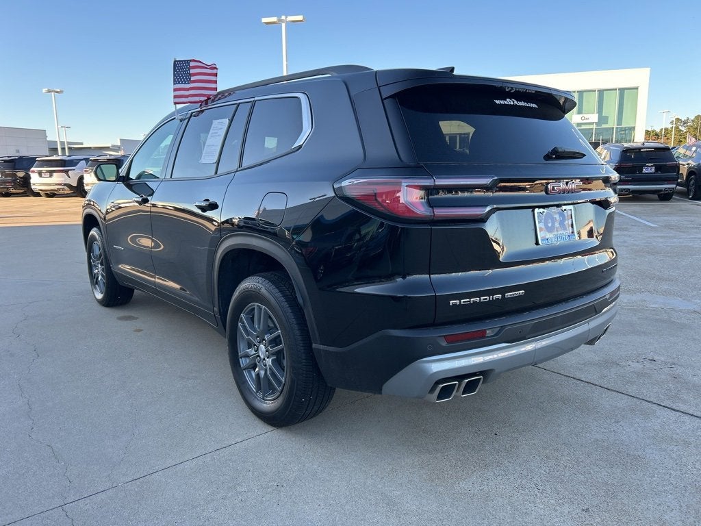 2025 GMC Acadia Elevation