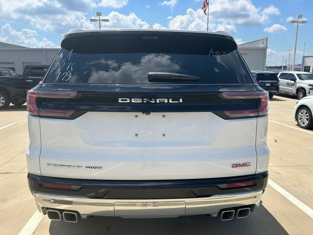 2026 GMC Acadia Denali