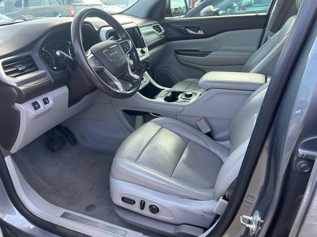2020 GMC Acadia SLT