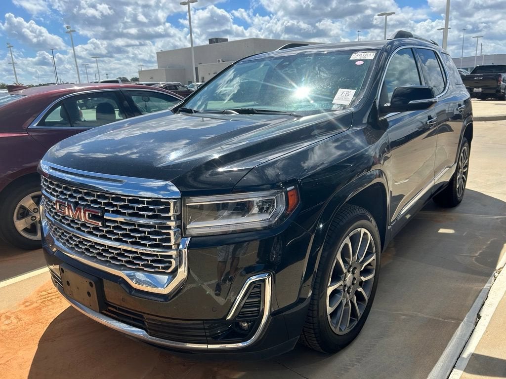 2023 GMC Acadia Denali
