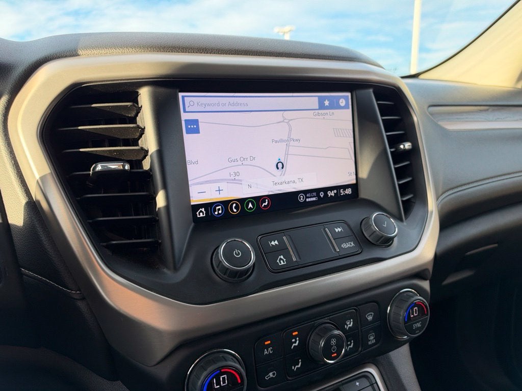 2023 GMC Acadia Denali