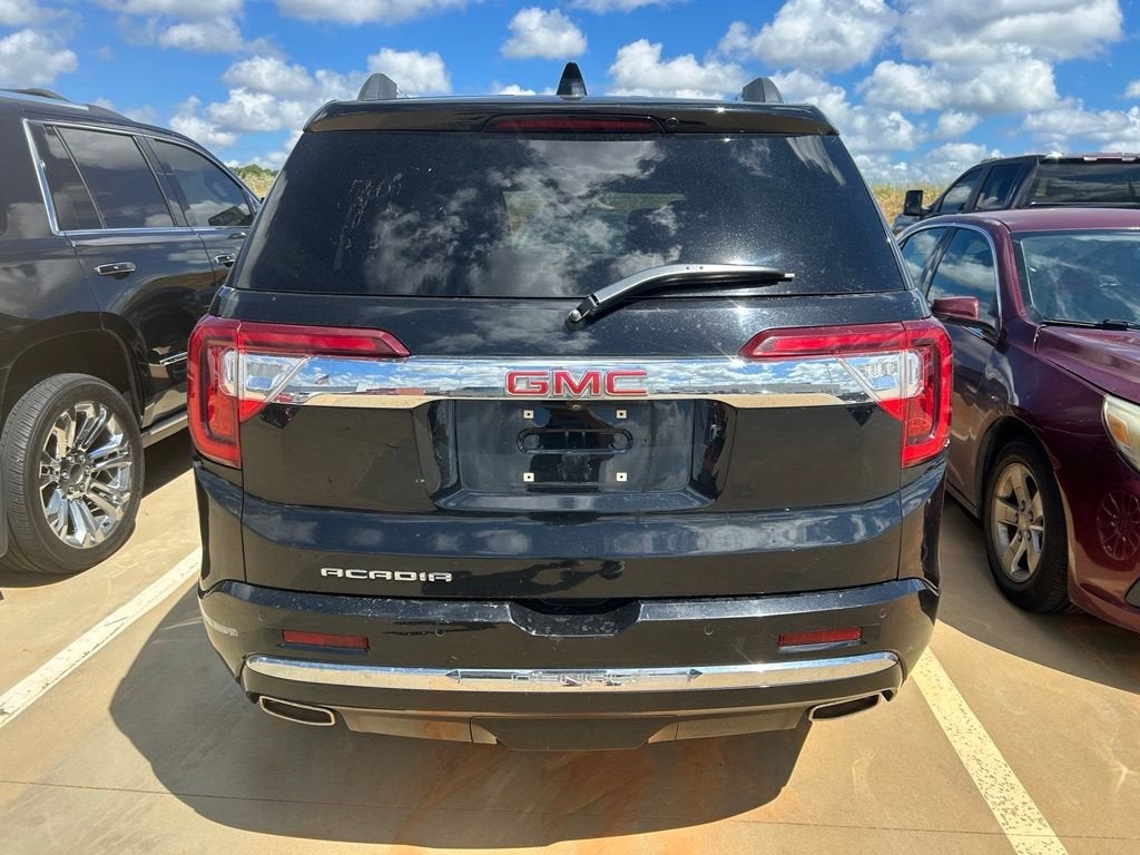 2023 GMC Acadia Denali