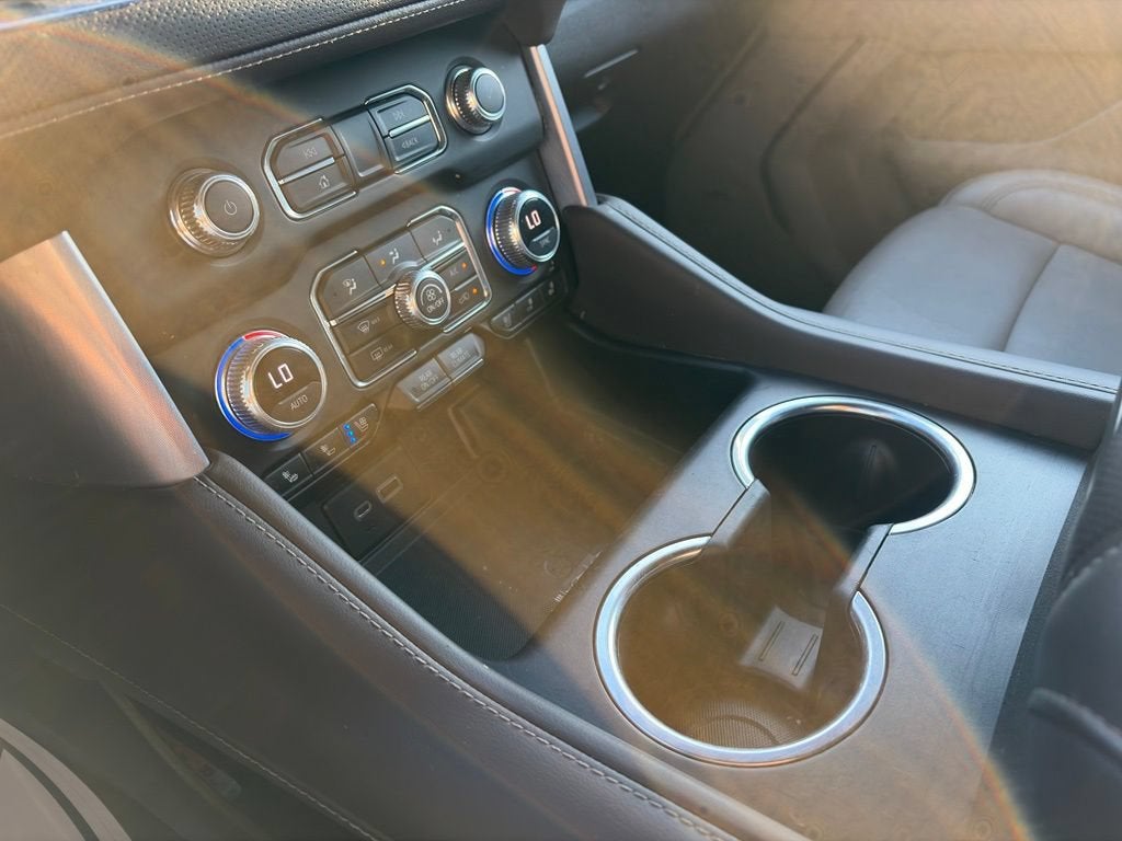 2022 GMC Yukon SLT