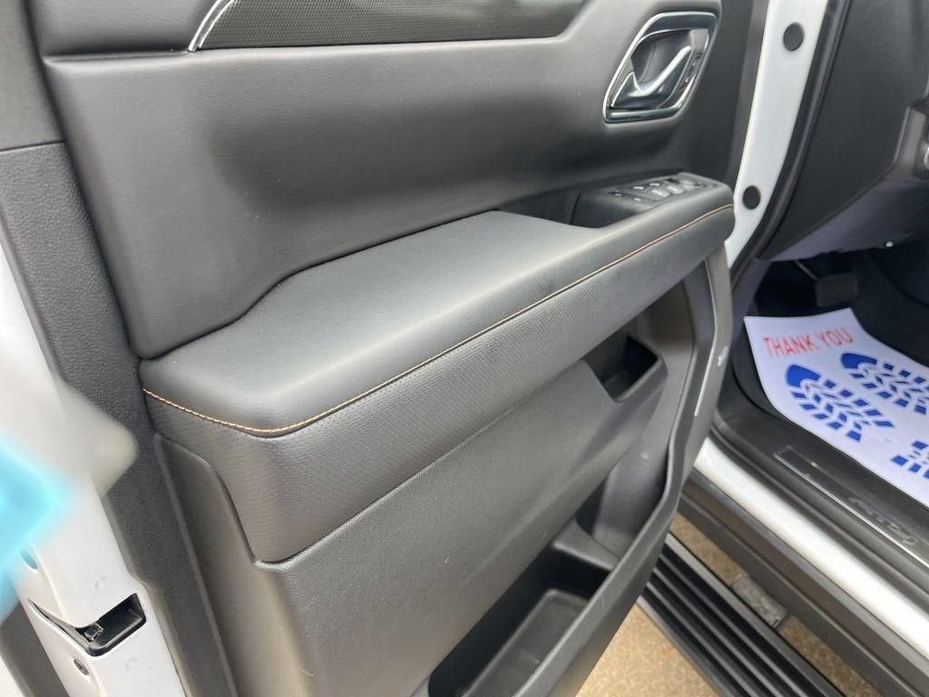 2024 GMC Yukon XL AT4