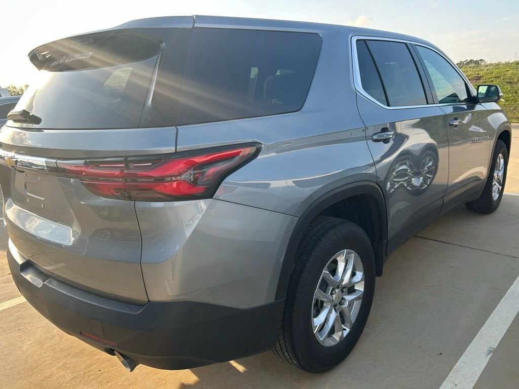 2023 Chevrolet Traverse LS