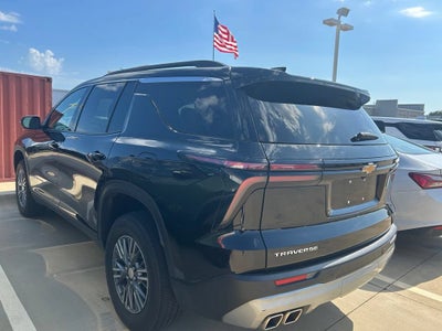 2024 Chevrolet Traverse LT