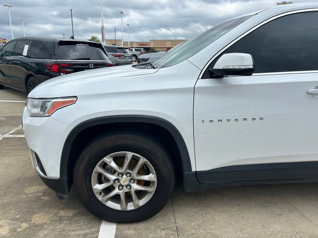 2020 Chevrolet Traverse LT Leather
