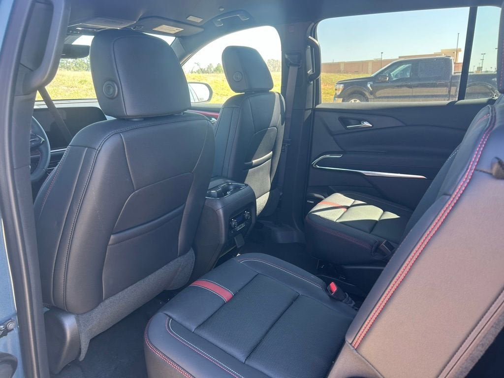 2025 Chevrolet Traverse RS
