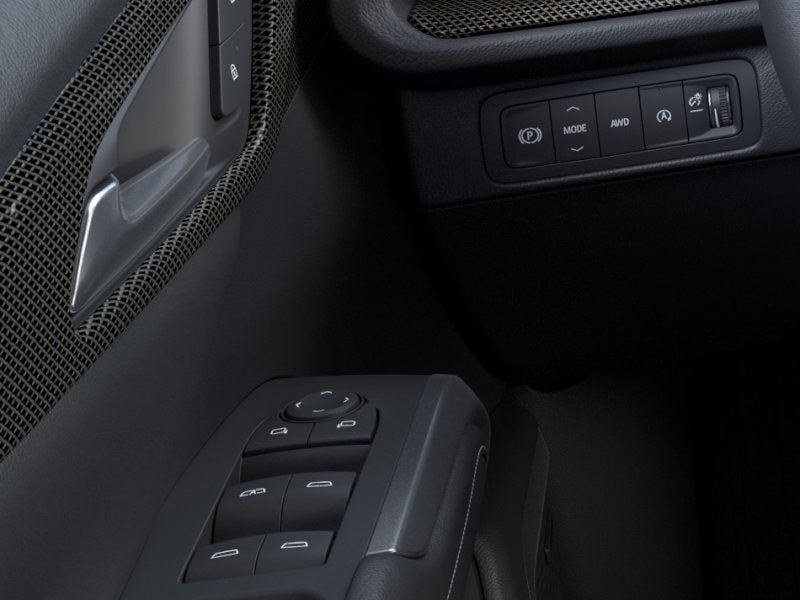 2027 Chevrolet Traverse Z71 - Photo 32