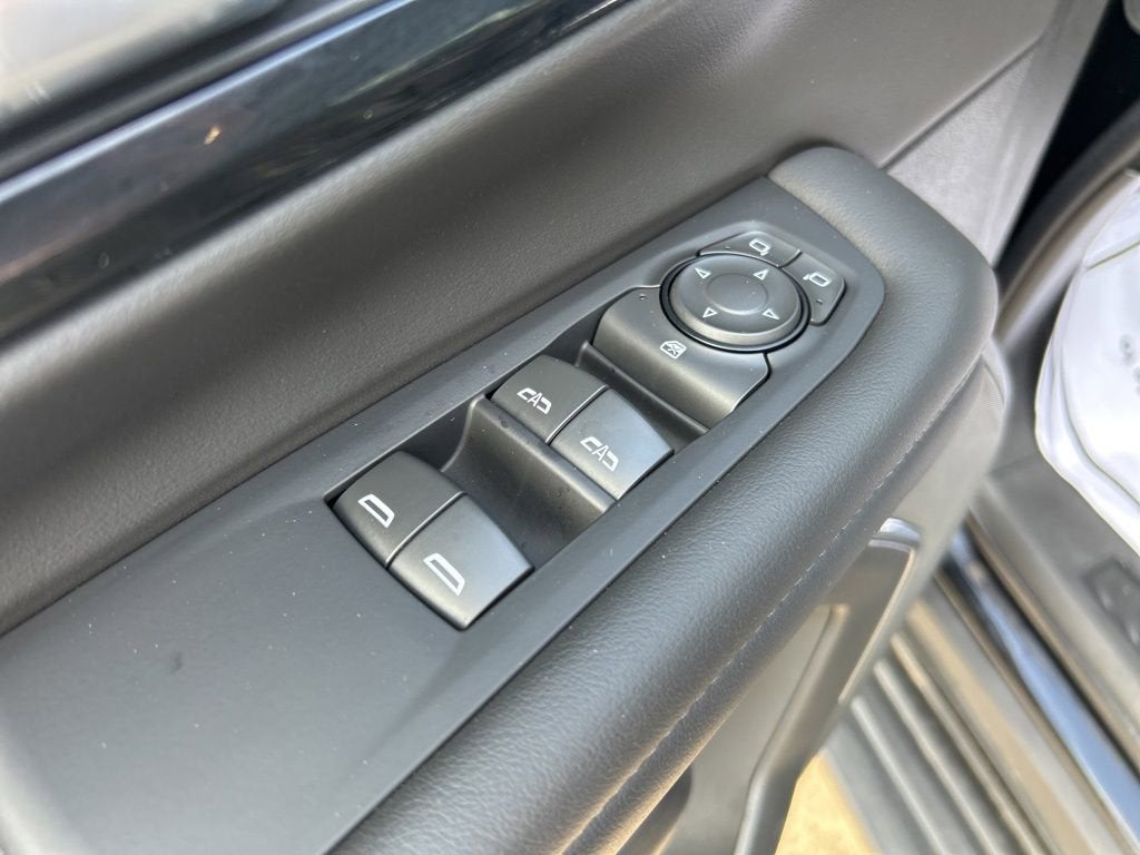 2025 Chevrolet Tahoe LS