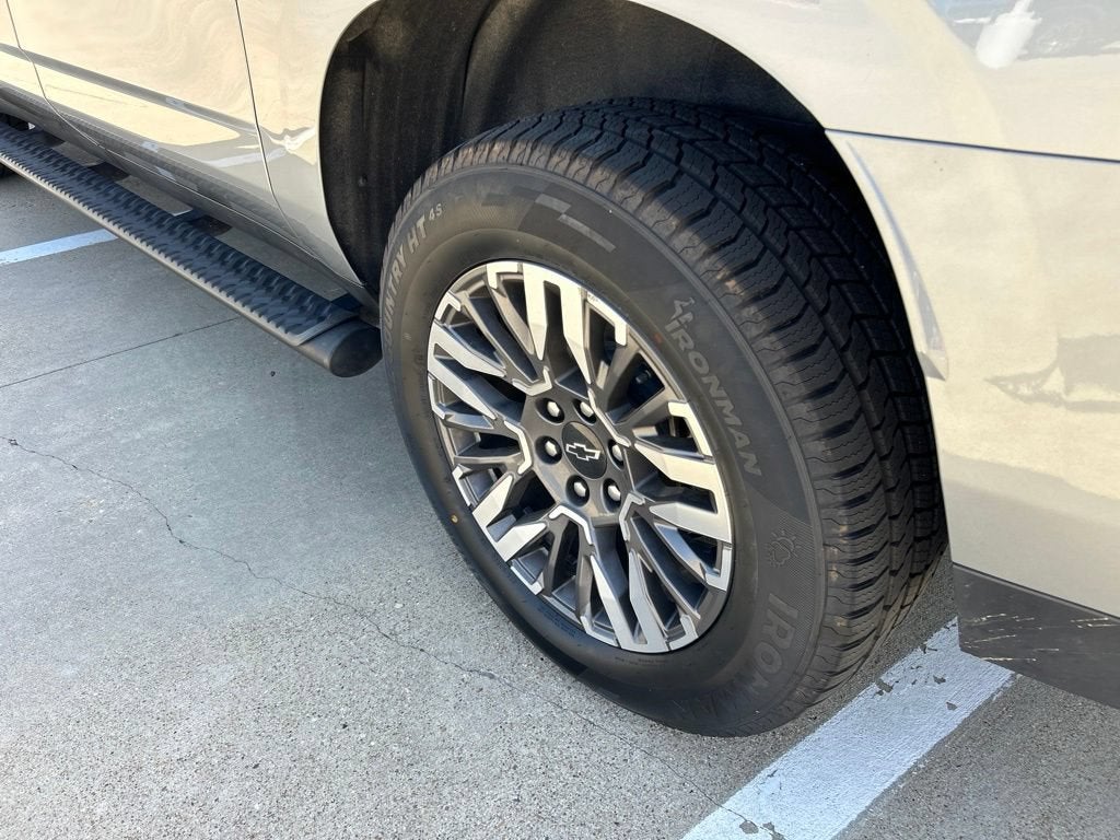 2025 Chevrolet Suburban Z71