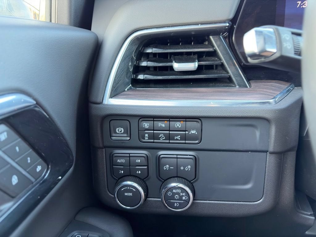 2025 Chevrolet Suburban Z71
