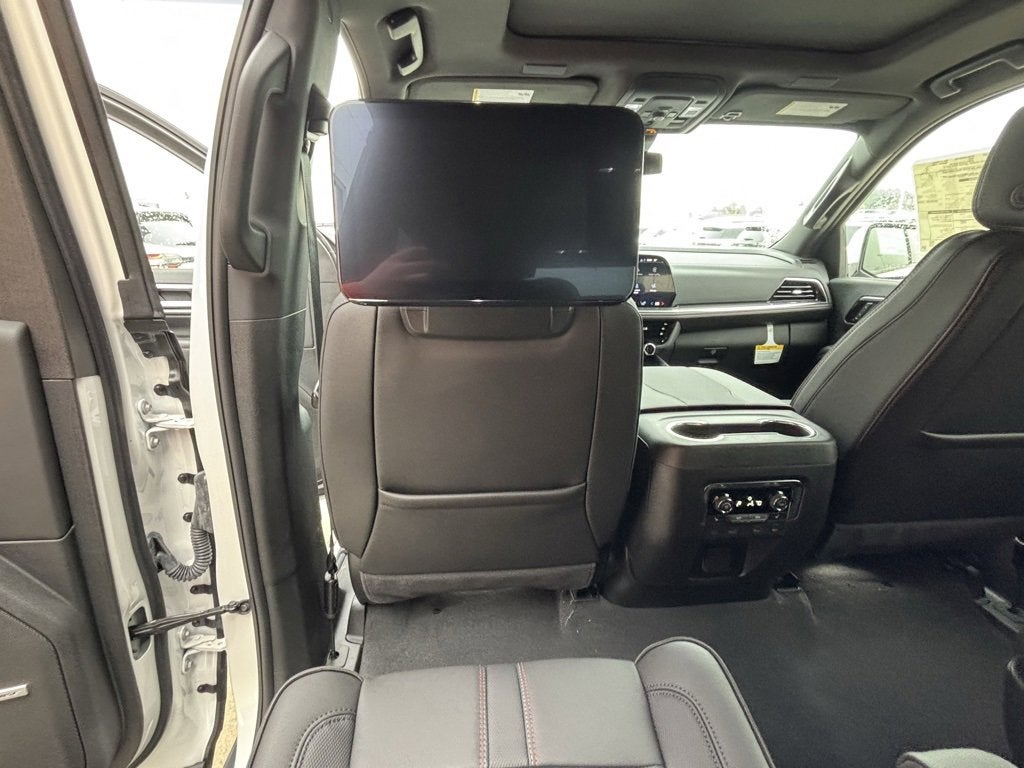 2025 Chevrolet Suburban RST