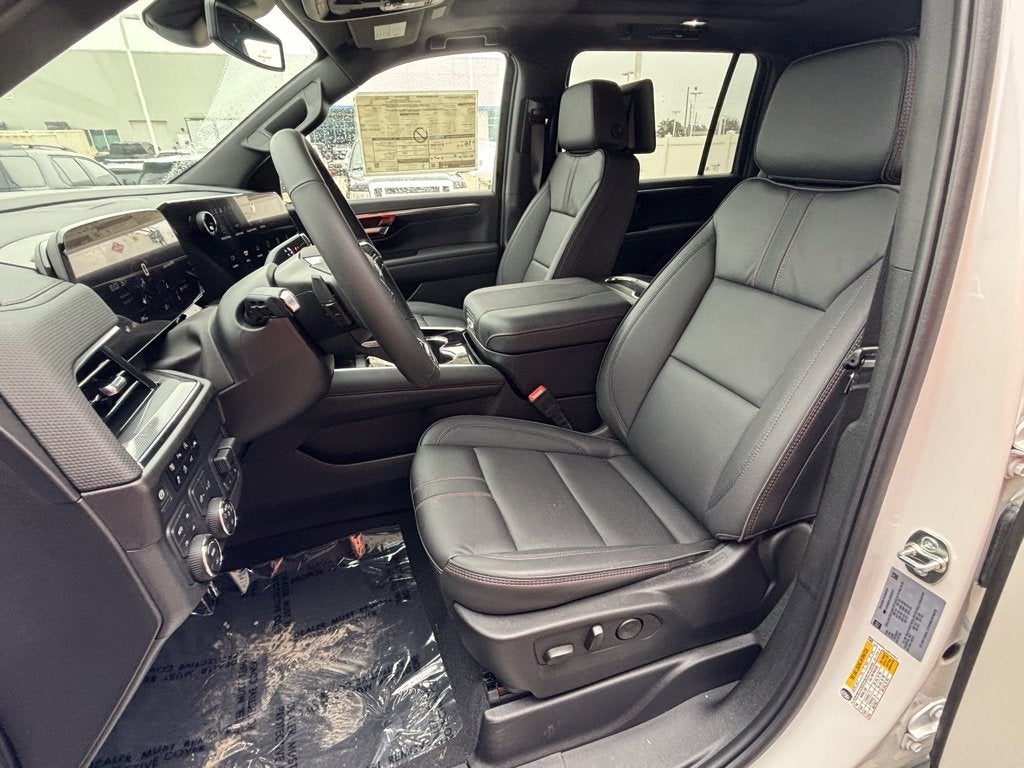 2025 Chevrolet Suburban RST