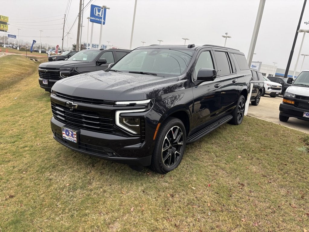 2025 Chevrolet Suburban RST