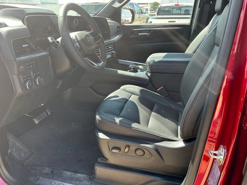 2025 Chevrolet Tahoe RST
