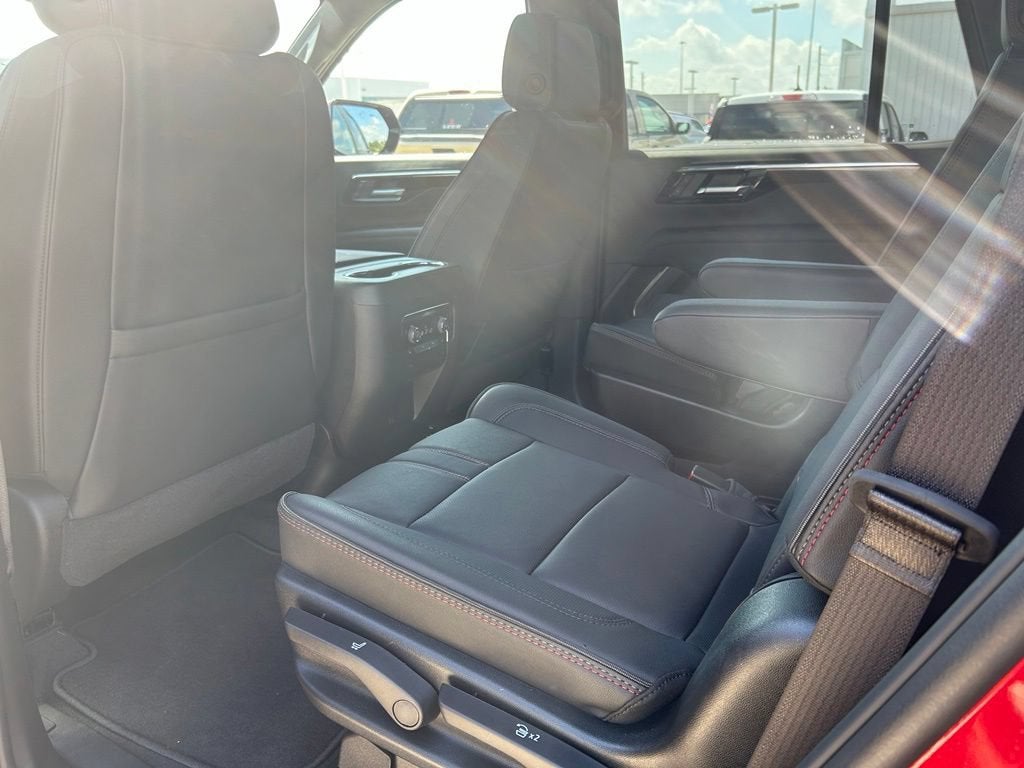 2025 Chevrolet Tahoe RST