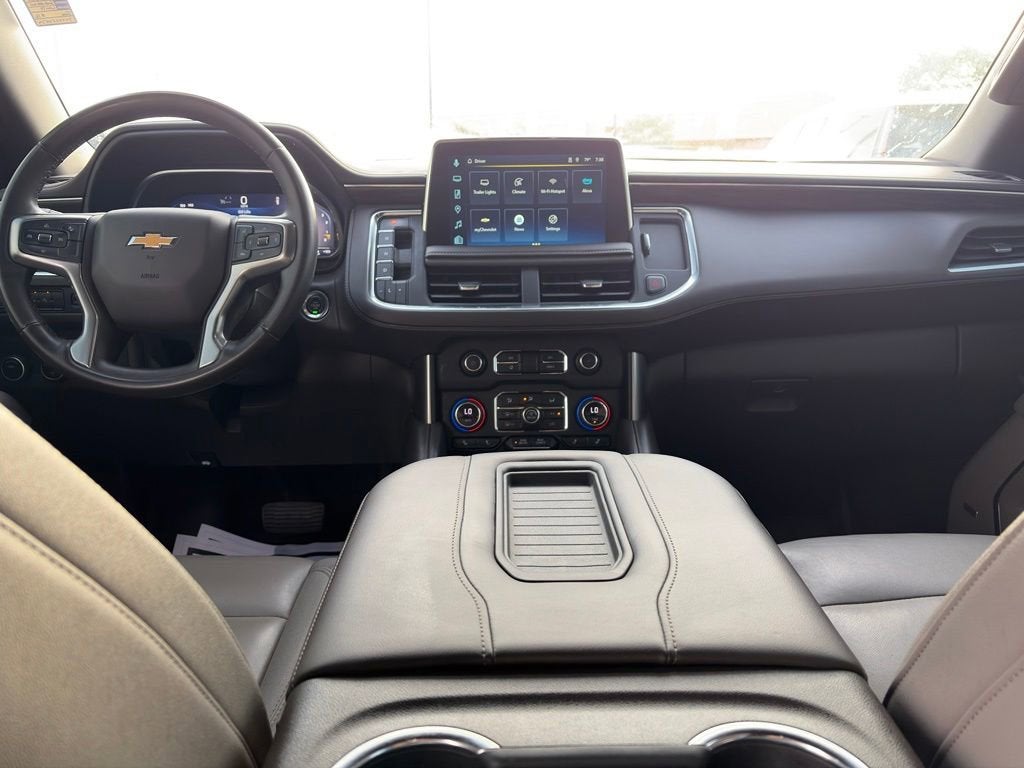 2023 Chevrolet Suburban LT