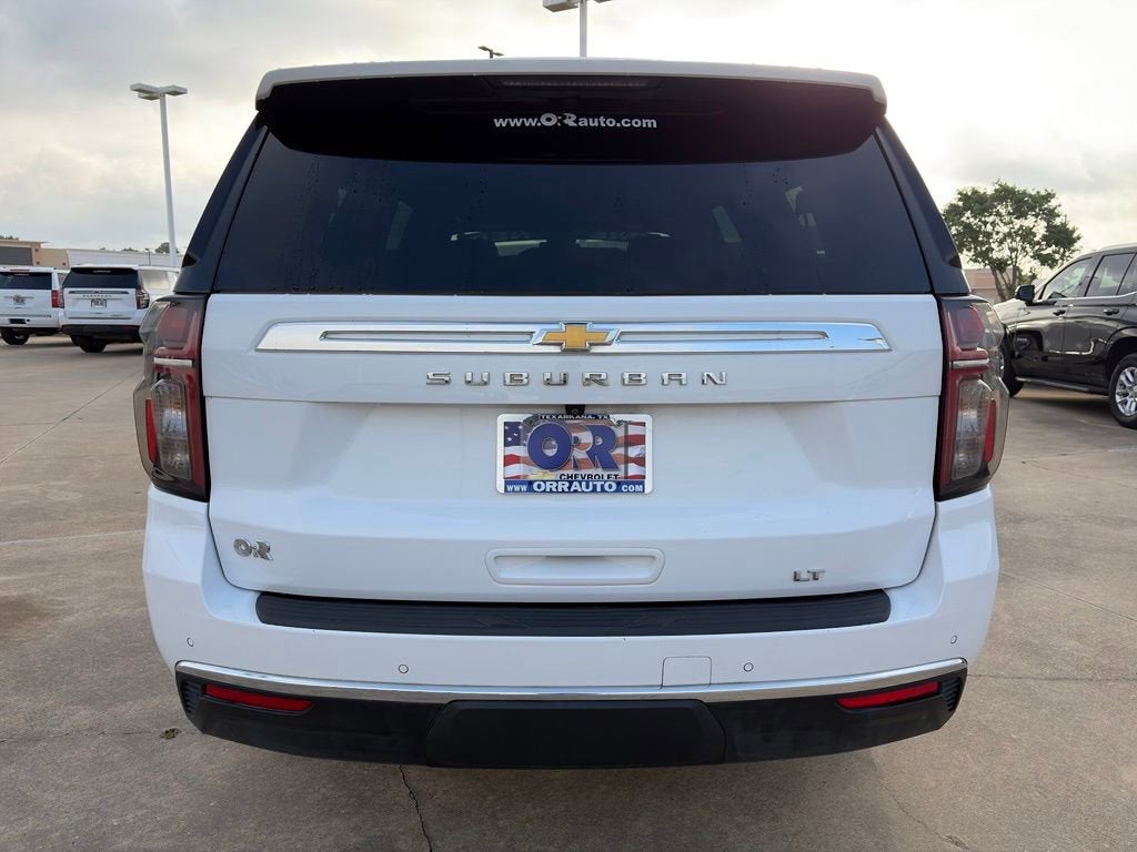 2023 Chevrolet Suburban LT