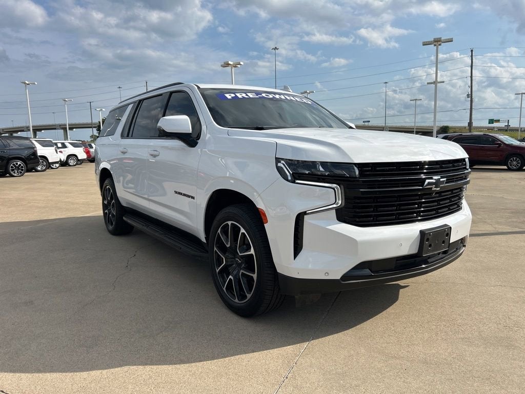 2023 Chevrolet Suburban RST