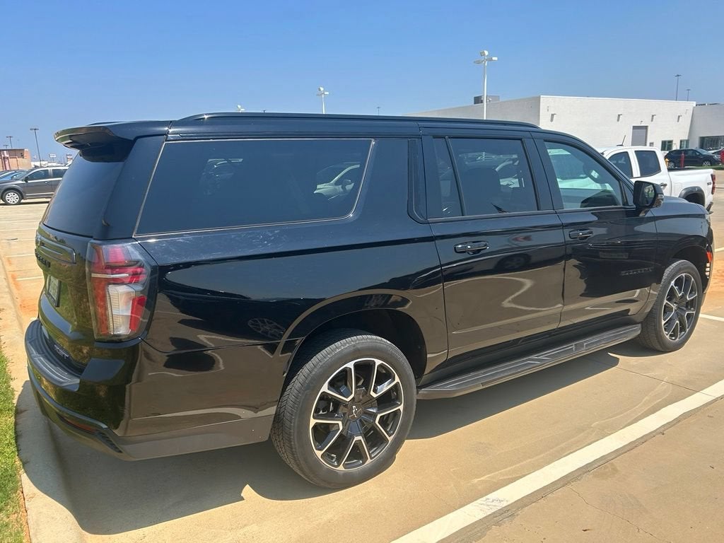 2021 Chevrolet Suburban RST