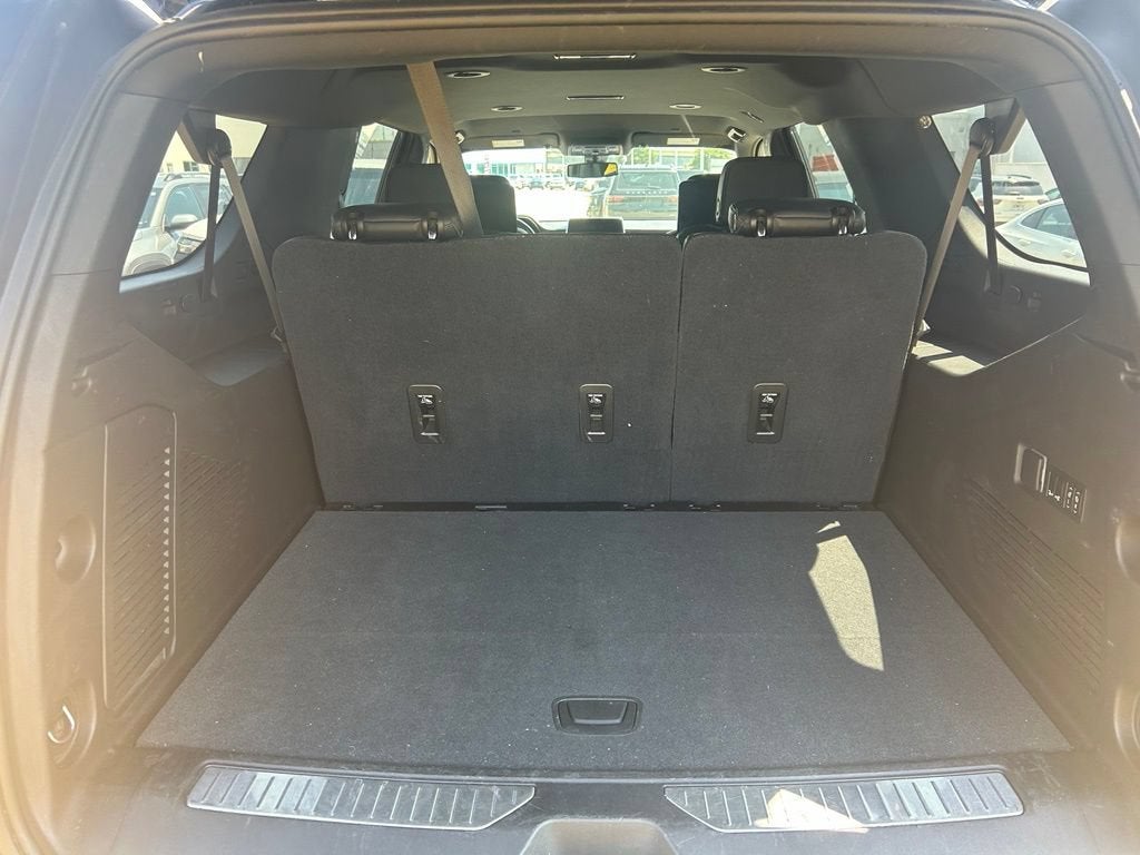 2021 Chevrolet Suburban RST