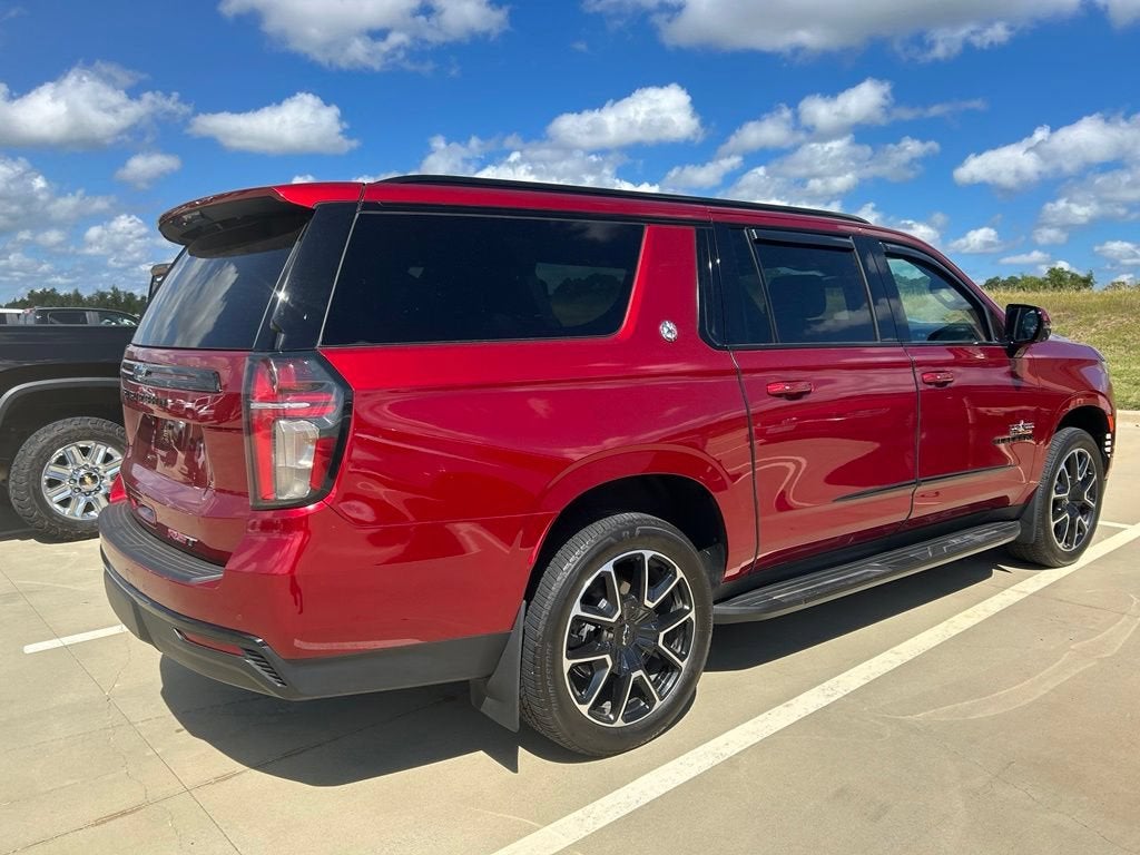 2024 Chevrolet Suburban RST