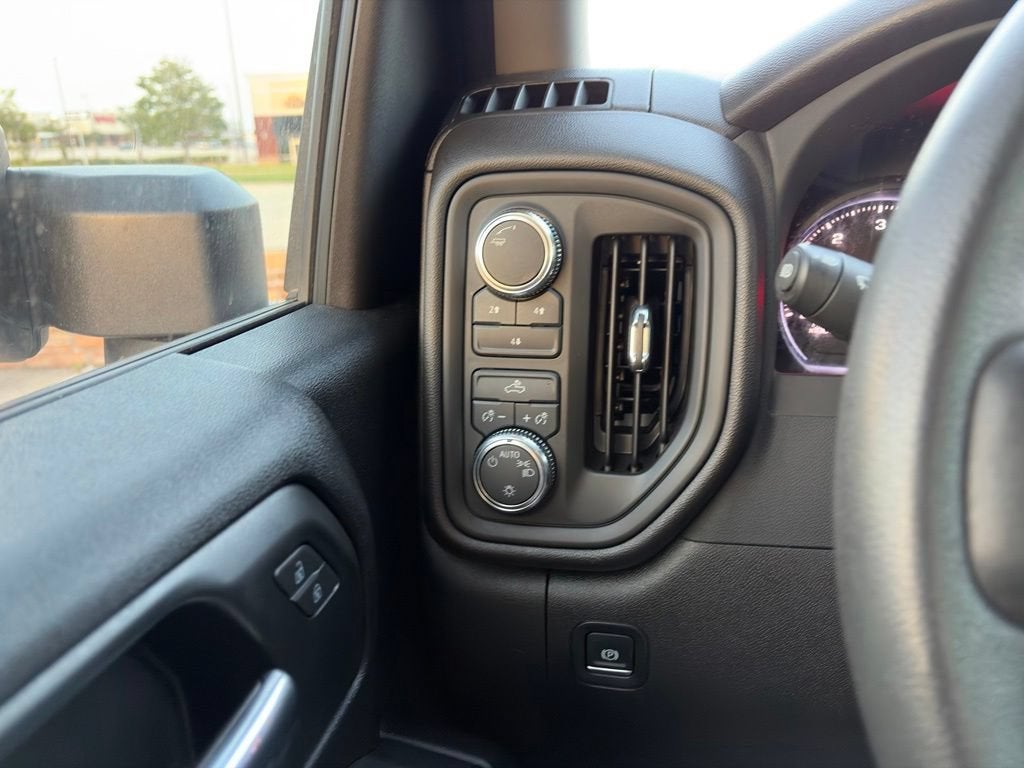 2025 GMC Sierra 3500 HD Pro
