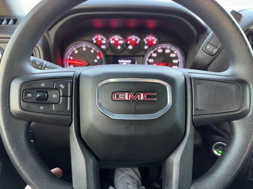 2025 GMC Sierra 3500 HD Pro