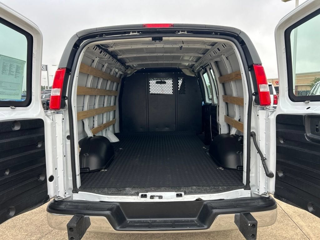 2024 GMC Savana Cargo 2500 Work Van