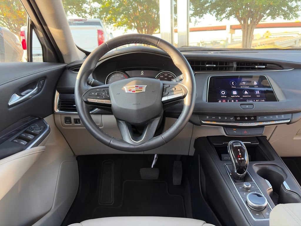 2023 Cadillac XT4 Luxury