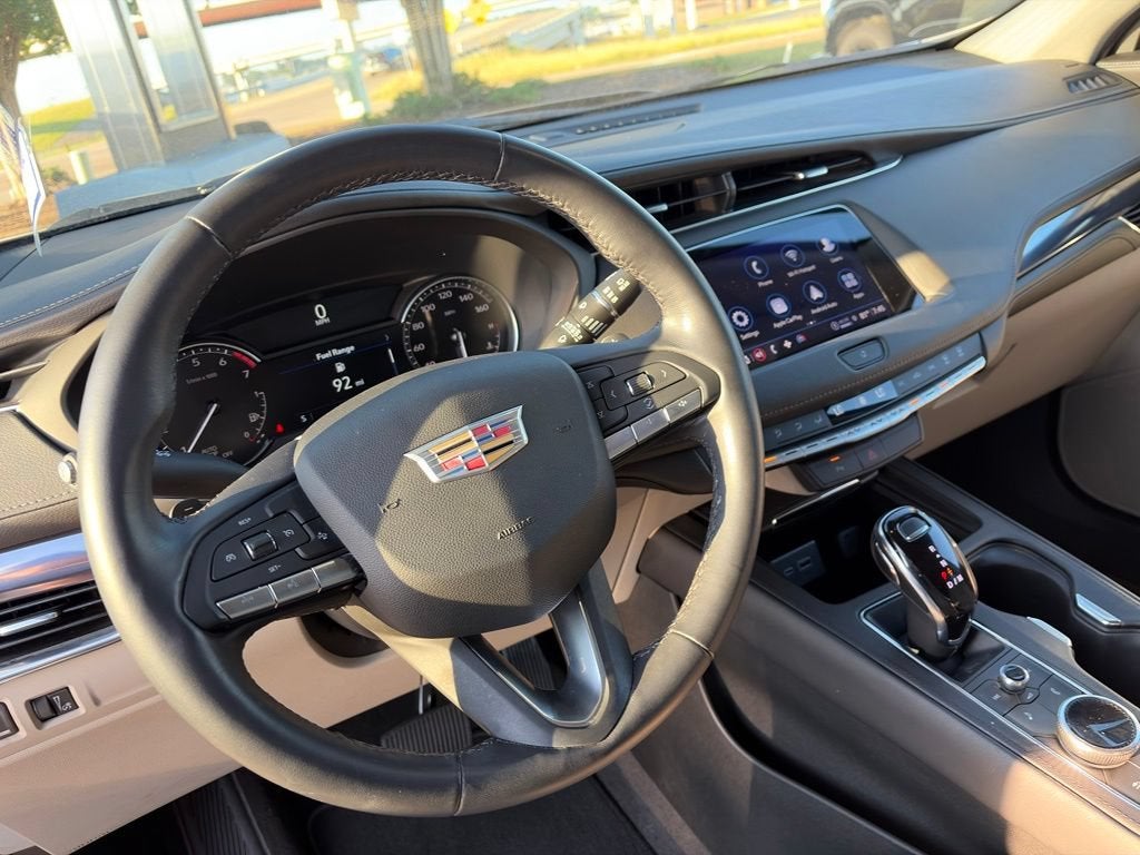 2023 Cadillac XT4 Luxury