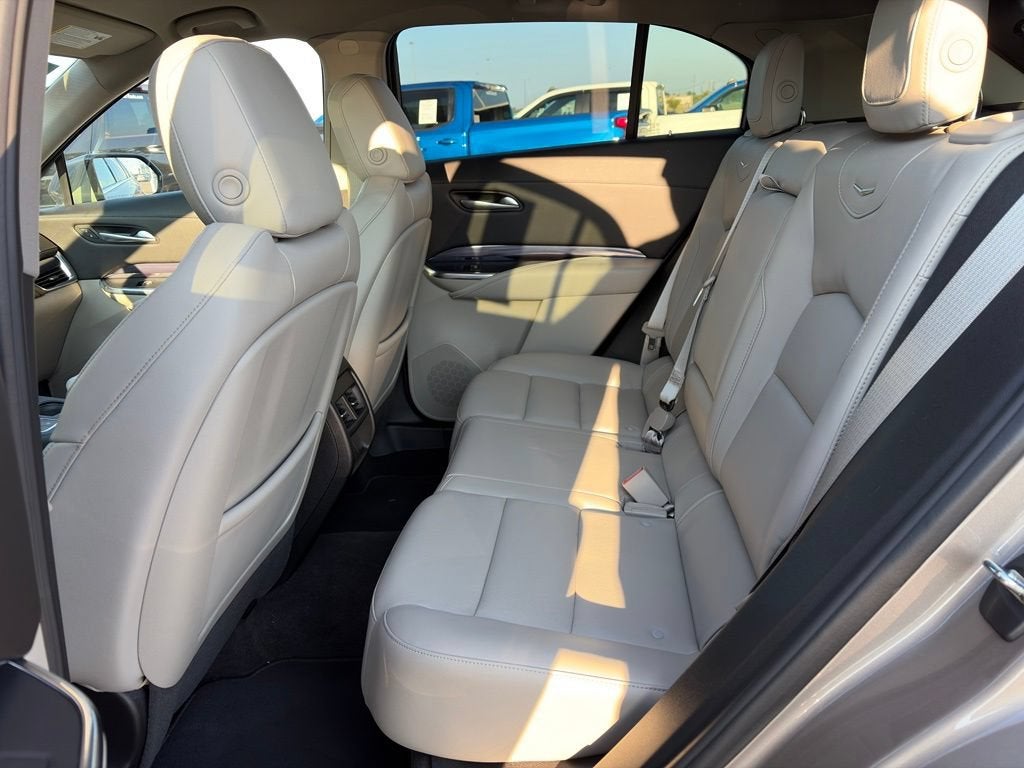 2023 Cadillac XT4 Luxury