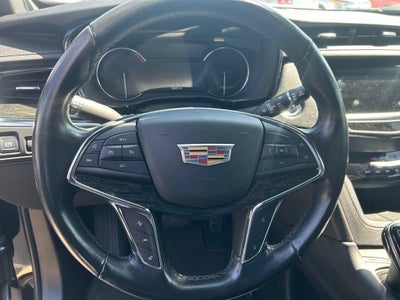 2022 Cadillac XT5 Premium Luxury