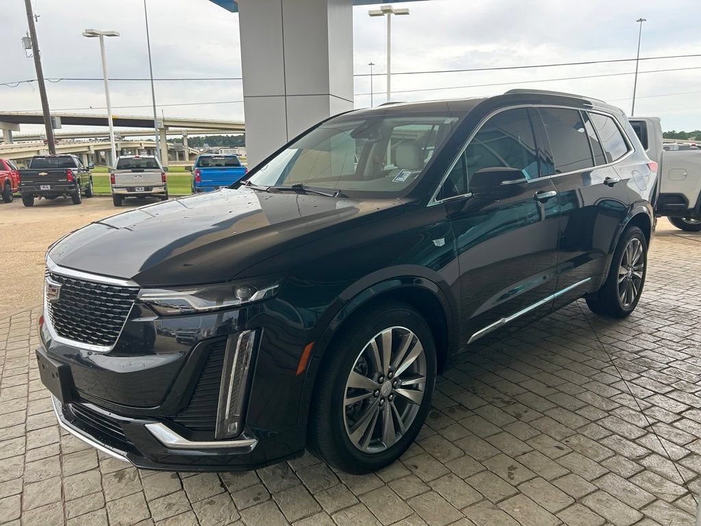 2022 Cadillac XT6 Premium Luxury