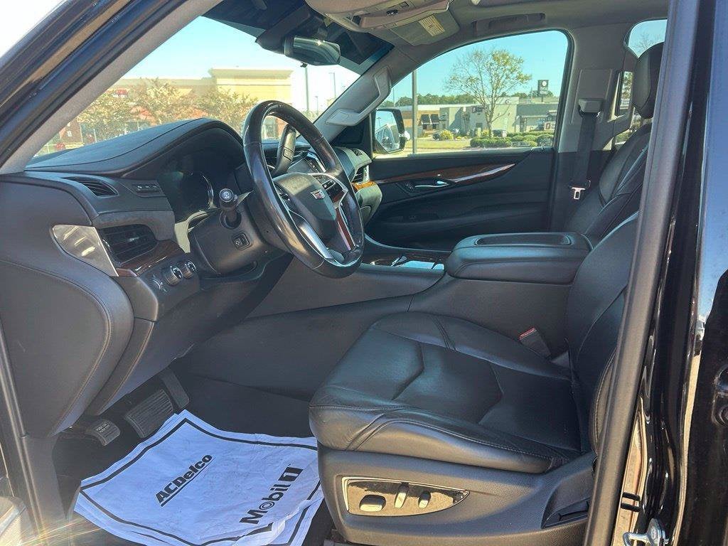 2018 Cadillac Escalade Luxury