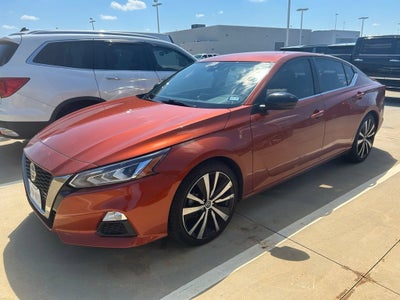 2022 Nissan Altima SR FWD