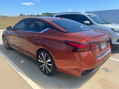 2022 Nissan Altima SR FWD