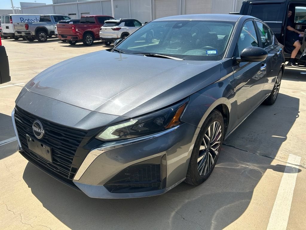 2025 Nissan Altima SV FWD