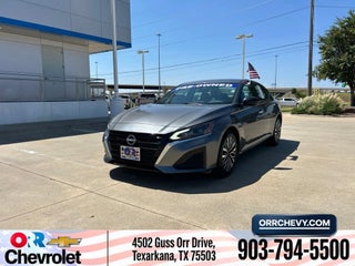2025 Nissan Altima SV FWD