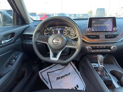 2025 Nissan Altima SV FWD