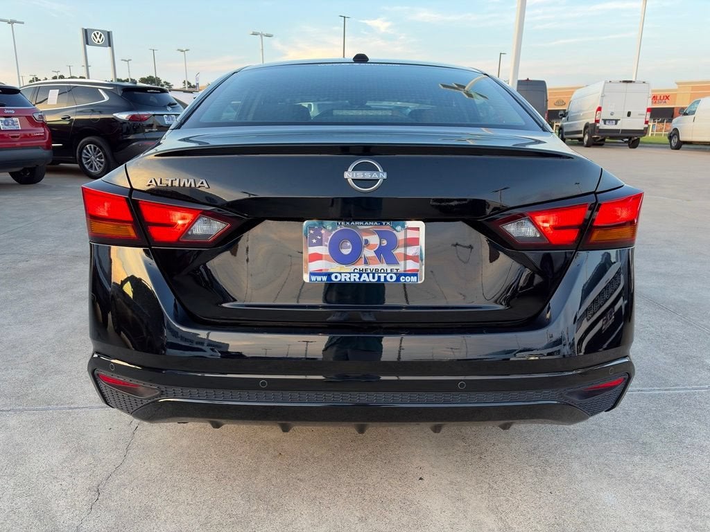 2025 Nissan Altima SV FWD