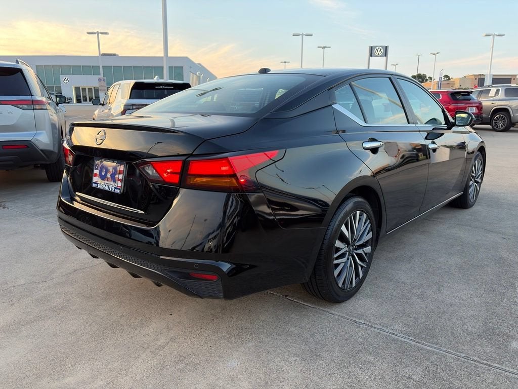 2025 Nissan Altima SV FWD