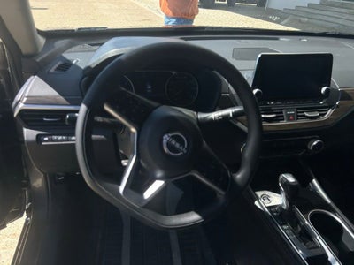 2023 Nissan Altima SV FWD