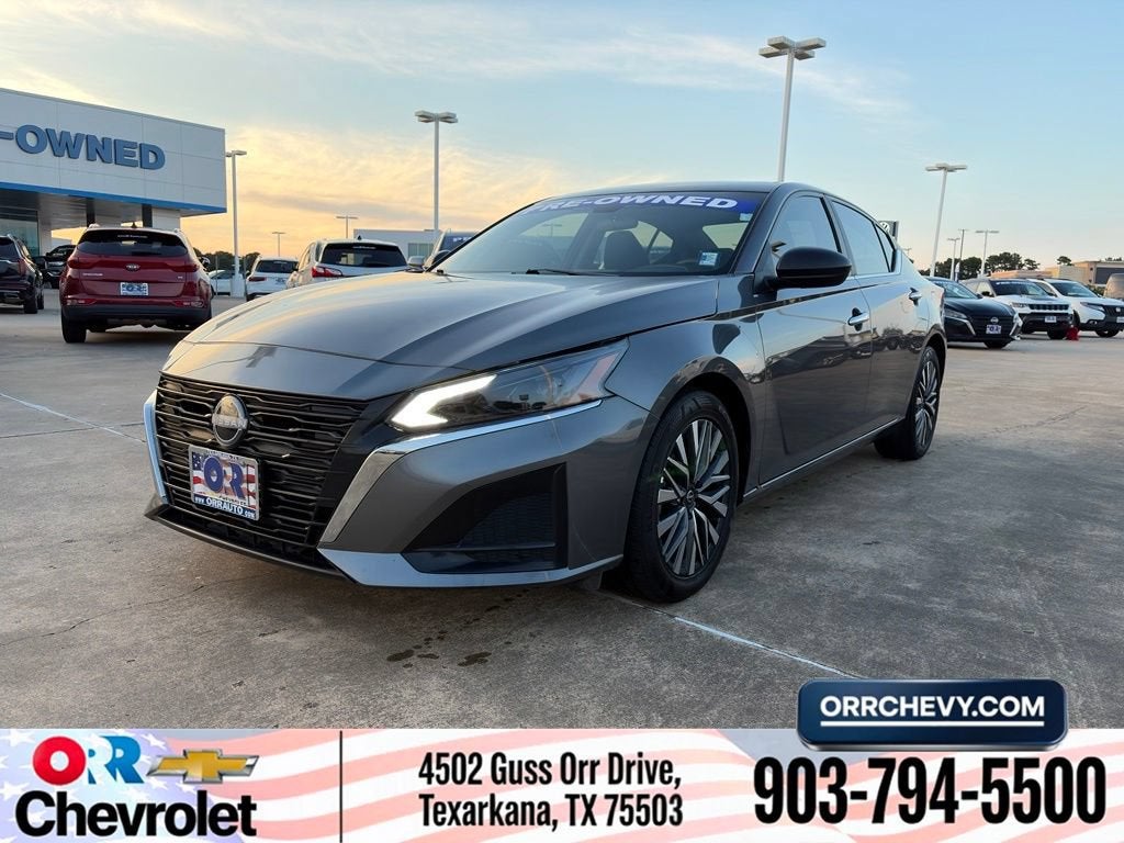 2025 Nissan Altima SV FWD