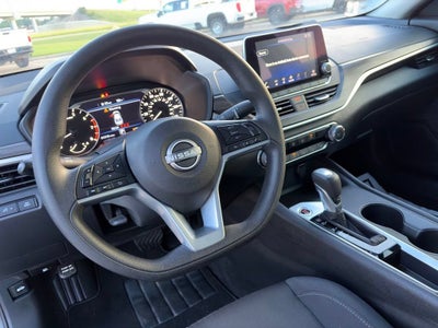 2025 Nissan Altima SV FWD