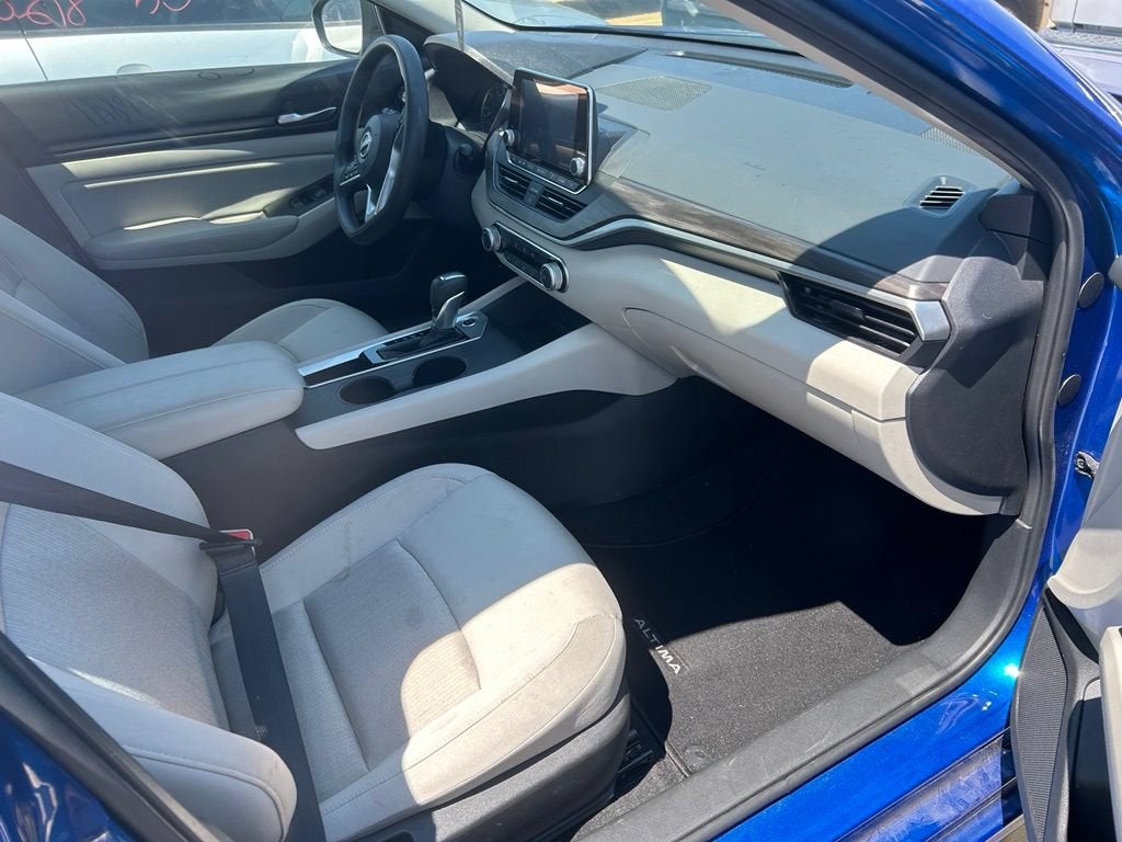 2025 Nissan Altima SV FWD