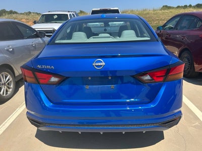 2025 Nissan Altima SV FWD